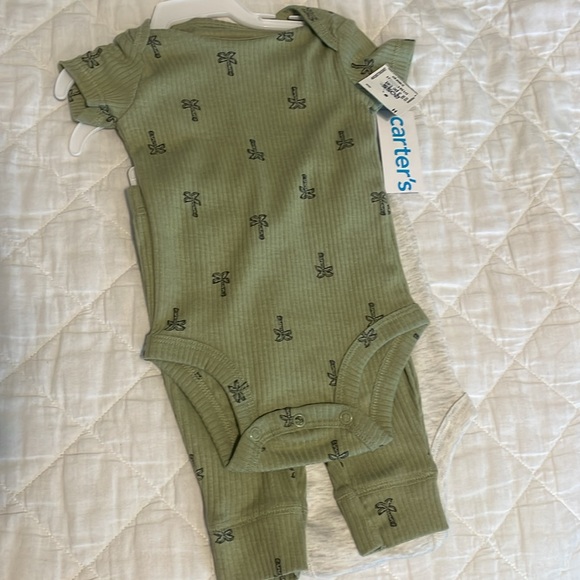 Onesie Set - Picture 2 of 2